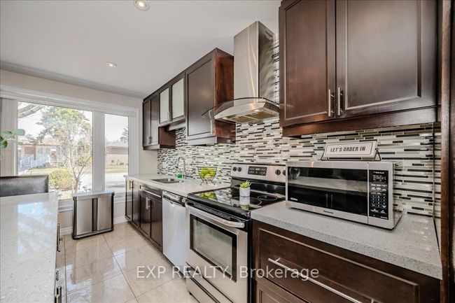 4 Buckley Cres, House other with 4 bedrooms, 2 bathrooms and 2 parking in Etobicoke ON | Image 6
