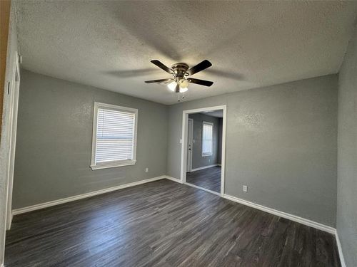 2100 Ne 19th St, Oklahoma City, OK, 73111-1611 | Card Image
