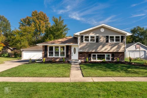 15021 Kenton Ave, Midlothian, IL, 60445-3227 | Card Image