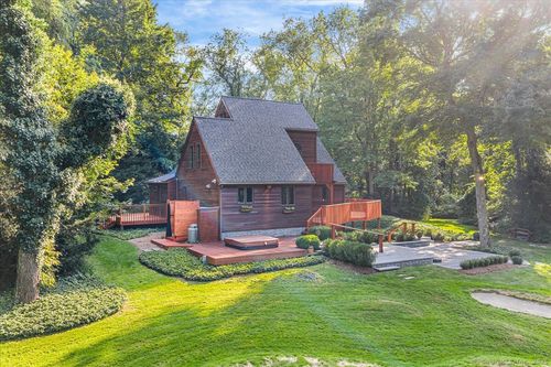 122 Old Post Rd, Old Saybrook, CT, 06475-4420 | Card Image