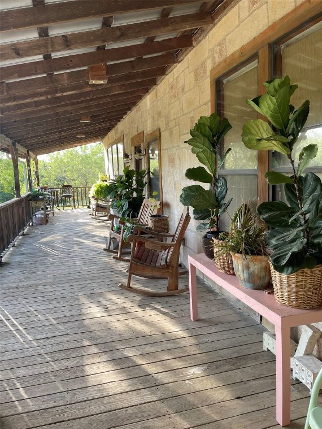 101 Hillview Trl, Home with 3 bedrooms, 2 bathrooms and null parking in Dripping Springs TX | Image 6