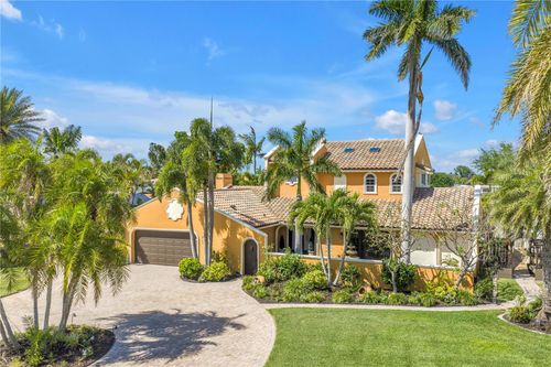 3945 Poinsettia Dr, ST PETE BEACH, FL, 33706-2638 | Card Image