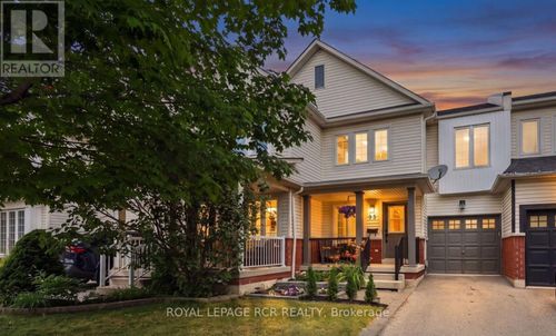 95 Waters Blvd, Milton, ON, L9T6K4 | Card Image