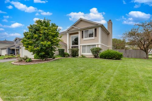 1301 Big Oak Trl, Aurora, IL, 60506-6302 | Card Image