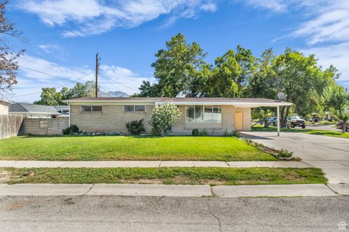 7045 65, Midvale, UT, 84047-1563 | Card Image
