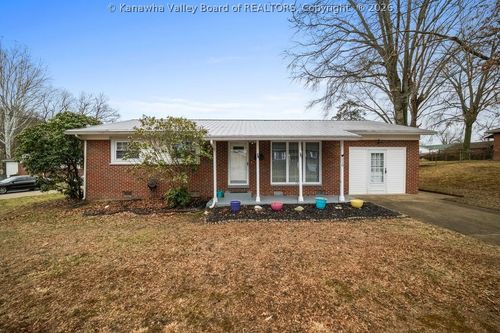 219 Melrose Dr, Hurricane, WV, 25526-1721 | Card Image