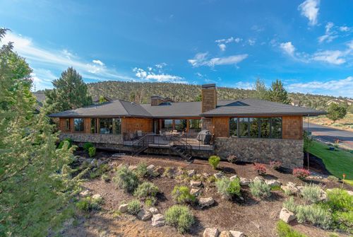 10811 Ironstone Ct, Redmond, OR, 97756-7479 | Card Image