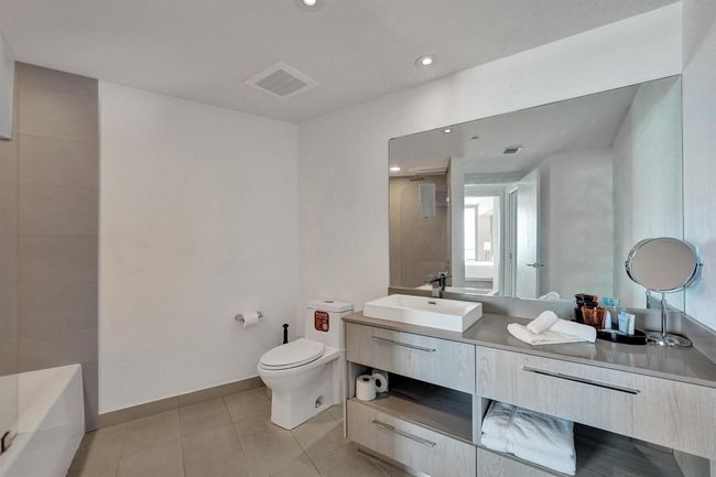 1910 - 4111 S Ocean Dr, Condo with 1 bedrooms, 1 bathrooms and null parking in Hollywood FL | Image 25