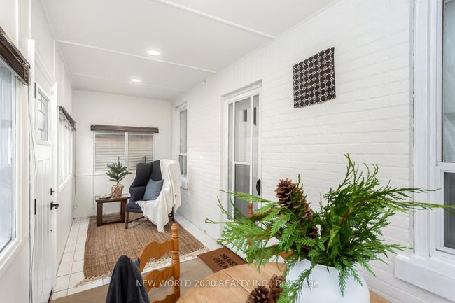 8071 Kipling Ave, House other with 4 bedrooms, 2 bathrooms and 6 parking in Woodbridge ON | Image 6