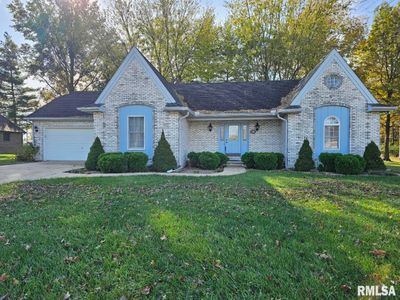 3405 Piccadilly Avenue, House other with 3 bedrooms, 2 bathrooms and null parking in Mt Vernon IL | Image 1