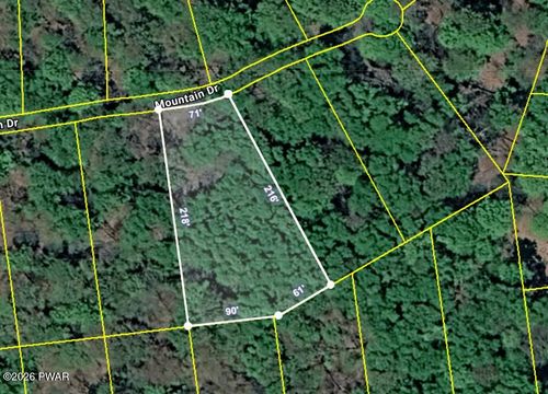 27 Mountain Drive, Newfoundland, PA, 18445 | Card Image