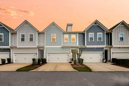 2901 Eddy Dr, Mount Pleasant, SC, 29466-8258 | Card Image