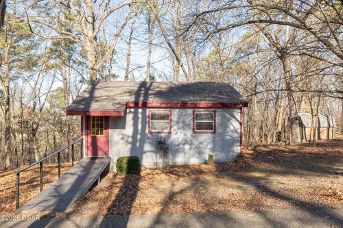 56 Thompson Ln, Noel, MO, 64854-7800 | Card Image