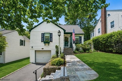 37 Knollwood Ave, Madison, NJ, 07940-1743 | Card Image