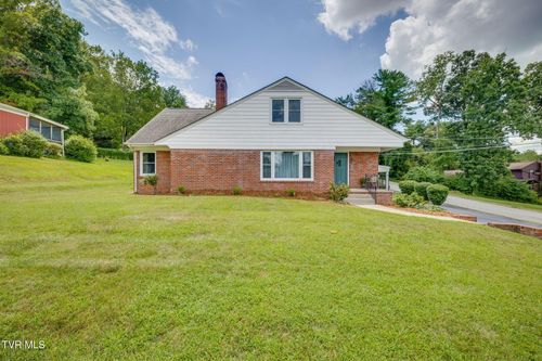 215 Cherry Ln, Bristol, VA, 24201-2754 | Card Image