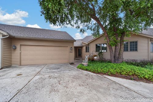 1682 W Harbour Towne Cir, Muskegon, MI, 49441-6411 | Card Image