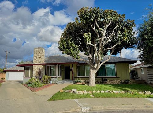 387 Sutton Ct, Pomona, CA, 91767-2358 | Card Image