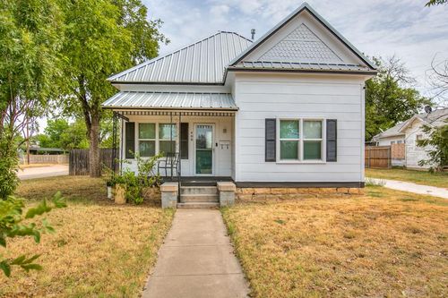 408 N 4th St, Ballinger, TX, 76821-5012 | Card Image