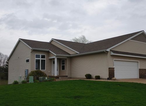 1368 S Village Cir, Kalamazoo, MI, 49009-6129 | Card Image