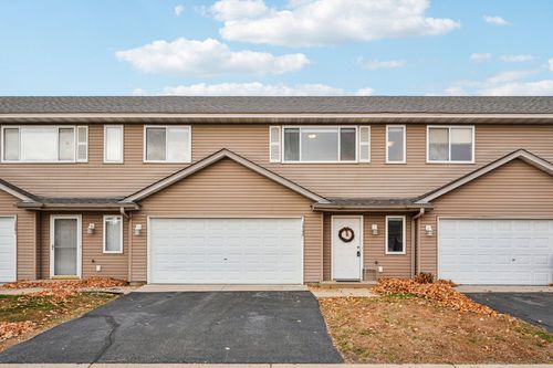1305 Willow Trl, Farmington, MN, 55024-8450 | Card Image
