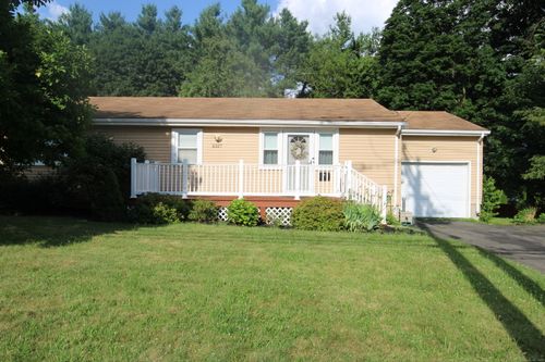 2337 Stanley St, New Britain, CT, 06053-1041 | Card Image
