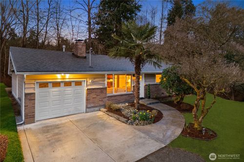 828 2nd Ave, Kirkland, WA, 98033-6341 | Card Image