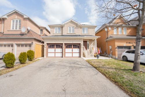 27 Hiberton Crescent, Brampton, ON, L7A3E2 | Card Image