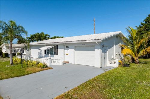 2019 Sw 16th Ave, Boynton Beach, FL, 33426-6401 | Card Image