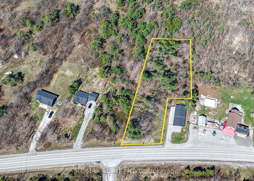 1048 Monck Rd, Sebright, ON, L0K1W0 | Card Image