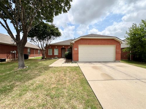5812 World Champion Ct, Fort Worth, TX, 76179-2380 | Card Image