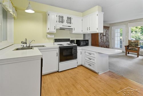 4726 N Verity Rd, Sanford, MI, 48657-9391 | Card Image