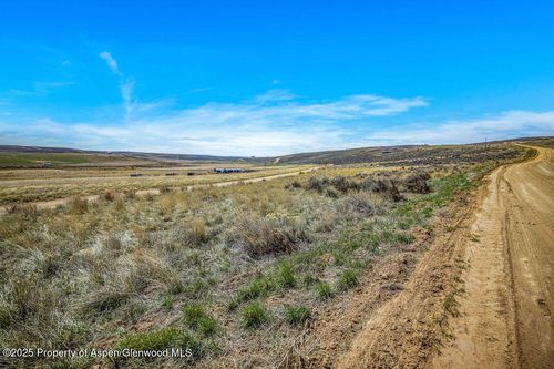 100 Sage Brush Ct, Craig, CO, 81625-8666 | Card Image
