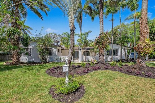17050 Sw 83rd Ave, Palmetto Bay, FL, 33157-4721 | Card Image