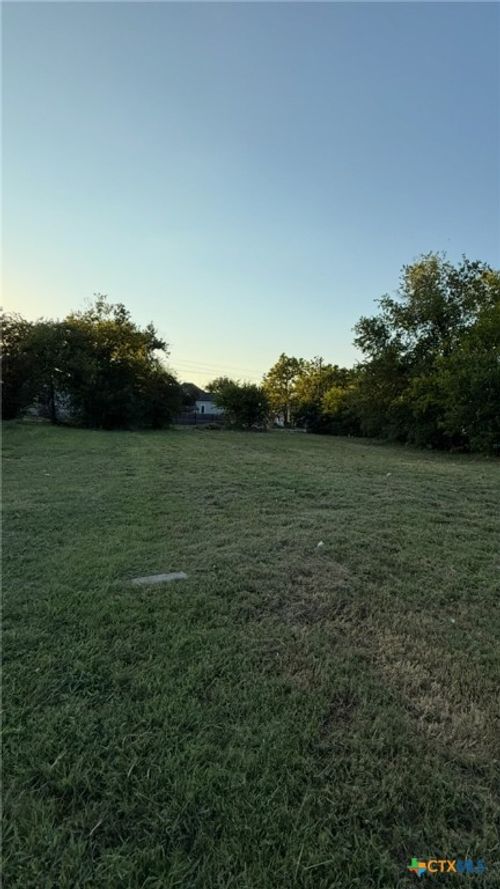 712 S 9th St, Temple, TX, 76504-5674 | Card Image