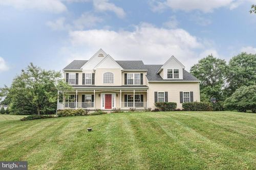 66 Light Farm Dr, Cochranville, PA, 19330-1415 | Card Image