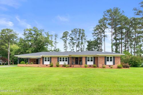 405 E Westbrook St, Wallace, NC, 28466-1514 | Card Image