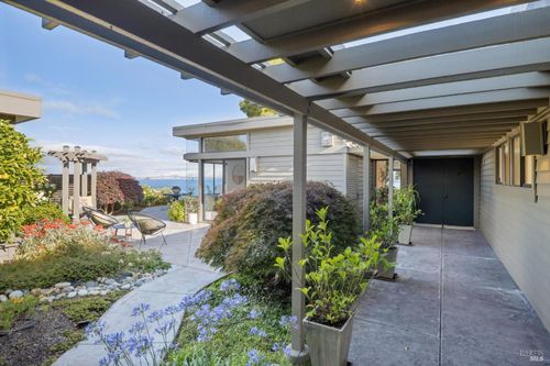 583 San Pedro Cv, San Rafael, CA, 94901-2478 | Card Image