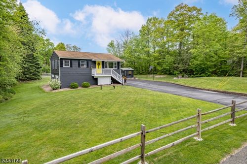5 Emerald Dr, Highland Lakes, NJ, 07422-1037 | Card Image