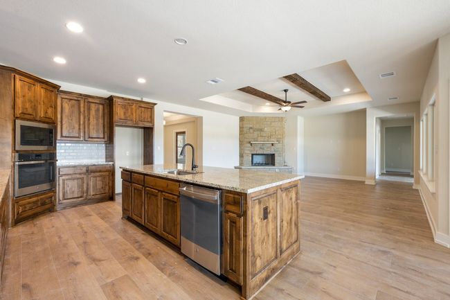 141 Whispering Wind Rd, House other with 4 bedrooms, 4 bathrooms and 4 parking in Bertram TX | Image 17
