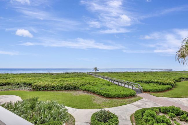 APT-240 - 2920 Se Dune Dr, Condo with 3 bedrooms, 3 bathrooms and null parking in Stuart FL | Image 12
