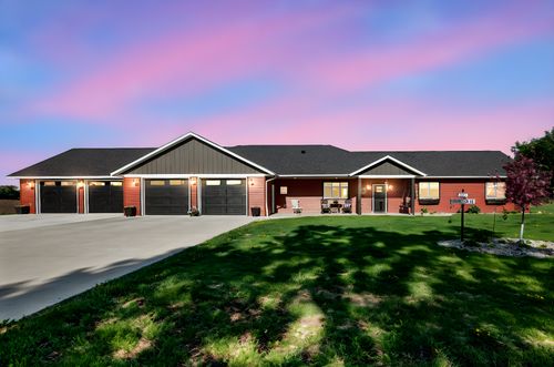 513 Harrison St, Welcome, MN, 56181-9745 | Card Image