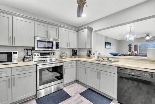 n306-2091 Coral Ridge Dr, Coral Springs, FL, 33071-7838 | Card Image