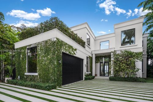 33 E Dilido Dr, Miami Beach, FL, 33139-1225 | Card Image