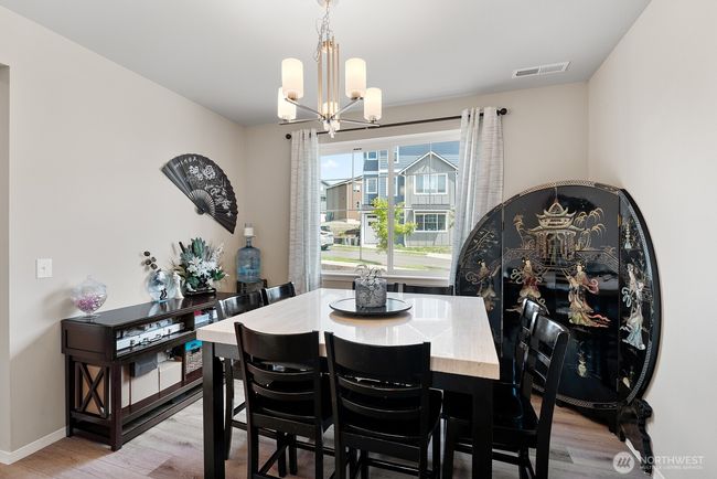 Hosting dinner parties | Image 10