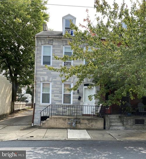 38 E New St, LANCASTER, PA, 17602-2074 | Card Image