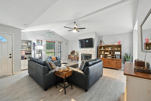 3744 Waxwing Cir S, Fort Worth, TX, 76137-1048 | Card Image