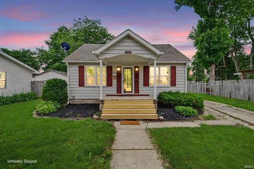 714 Maple St, Monticello, IN, 47960-2455 | Card Image