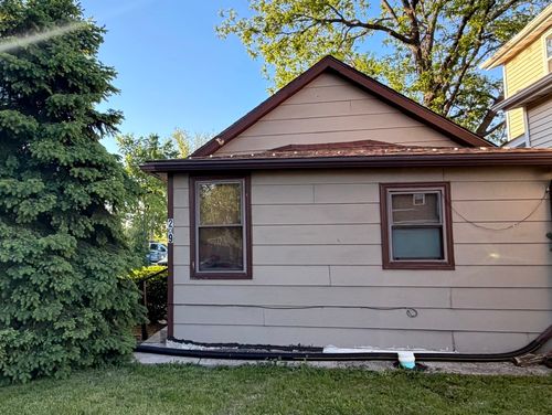 209 Ohio St, Joliet, IL, 60432-2326 | Card Image