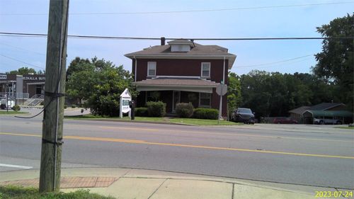 1129 W Lexington Avenue, Winchester, KY, 40391 | Card Image