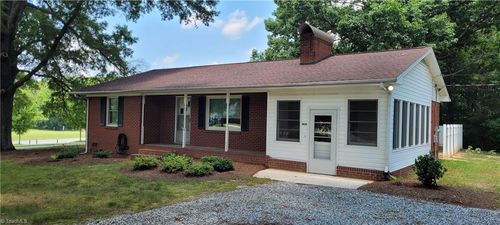 8326 Linville Road, Greensboro, NC, 27310 | Card Image
